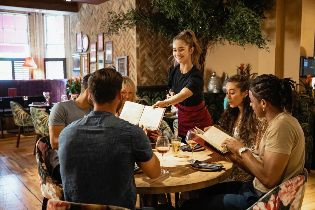 Waitress-at-a-restaurant-in-Australia